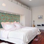 Armoire murale complète avec lit intégré