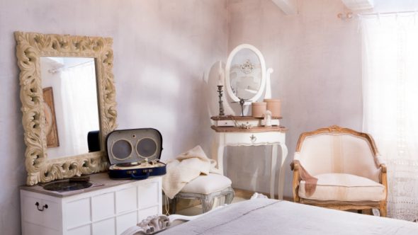 Coiffeuse avec miroir