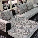 Housse Jacquard sur un canapé angulaire