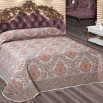 Couverture jacquard avec un bel ornement