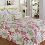 Belle couette sur lit double