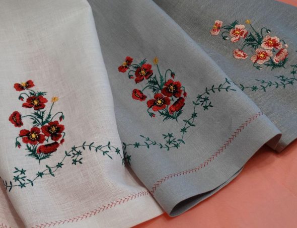Serviettes avec broderie