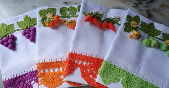 Serviettes avec bordure en dentelle
