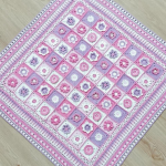 Plaid carré original avec motifs floraux