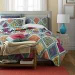 Couette avec losange multicolore