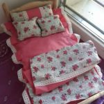 Ensemble de lit avec un drap, une couverture et des oreillers
