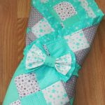 Magnifique patchwork enveloppe-couverture sur le relevé