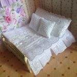 Literie miniature pour poupées