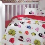 Lit inhabituel pour une petite fille