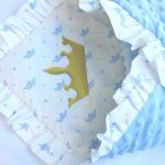 Couronne en peluche originale pour garçon