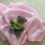 Plaid pour le bébé rose tendresse