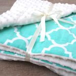 Peluche couverture bébé avec des motifs