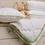 Restaurant et oreillers matelassés pour un enfant plus âgé
