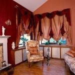 Rideaux autrichiens avec lambrequin bordeaux