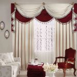 Beige et bordeaux parfaitement adapté à la conception de rideaux, couvre-lits et couvertures