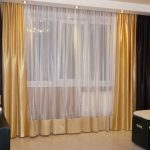 Rideaux bicolores pour le salon