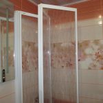 Rideau transparent sur cadre en PVC