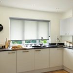 Cozinha branca interior em estilo moderno