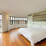 The flexible plastic cornice is great for rooms that have non-standard round shapes.