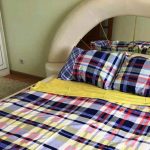 Vérifier le tissu pour le lit