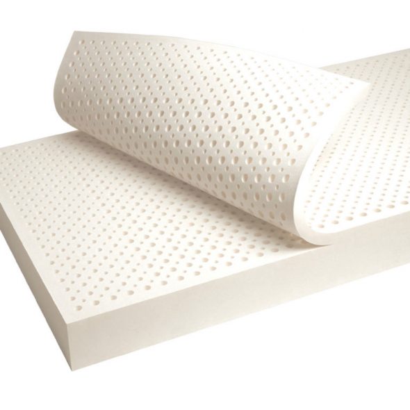 Les matelas en latex sont faciles à nettoyer.