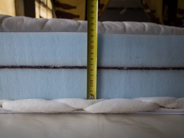 Instructions sur la façon de faire un matelas en mousse