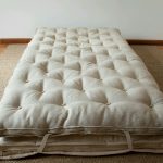 Matelas - surmatelas sur le canapé Eco