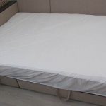 Matelas sur le canapé double