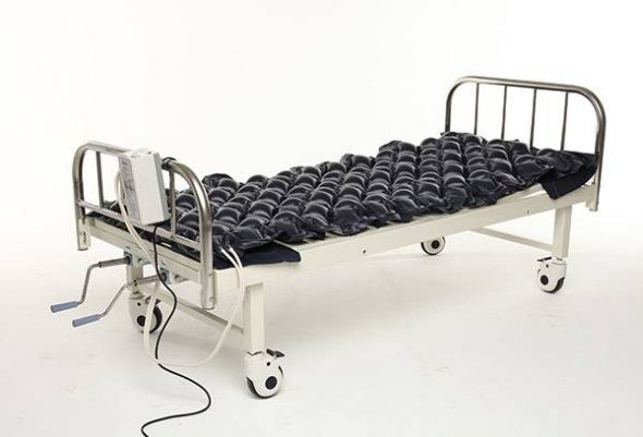 Les matelas anti-escarres suppriment l'inconfort musculaire
