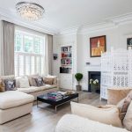 Embossed baguette hides the design of the cornice