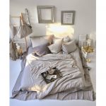 Chambre romantique pour les amateurs de décor simple