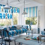 Textiles brillants à l'intérieur du salon