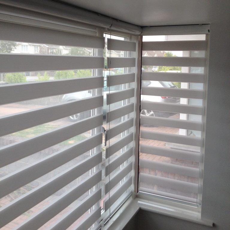 White stripes on the curtain day-night