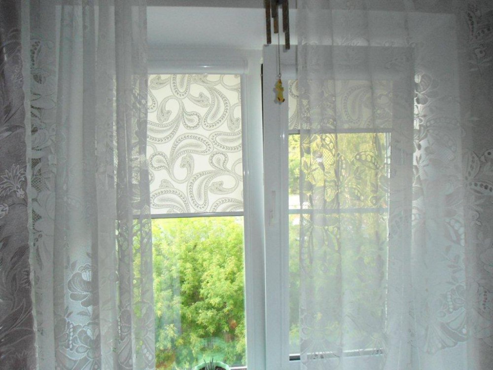 Συνδυασμός ρολών με καθαρό τούλι
