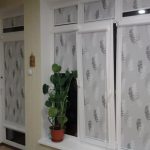 Stores blanc-gris pour la cuisine