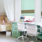 Bureau dans la chambre pour deux filles