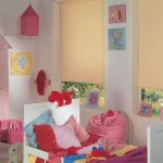 Rideaux beiges en tissu épais
