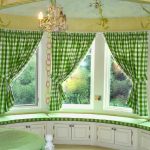 Corniche flexible pour rideaux courts