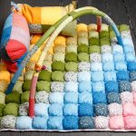 Bombon de couverture colorée