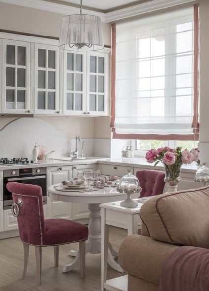 Translucent roman blinds