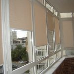 Persiane beige con guide laterali