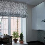 Curtain curtain for a narrow kitchen