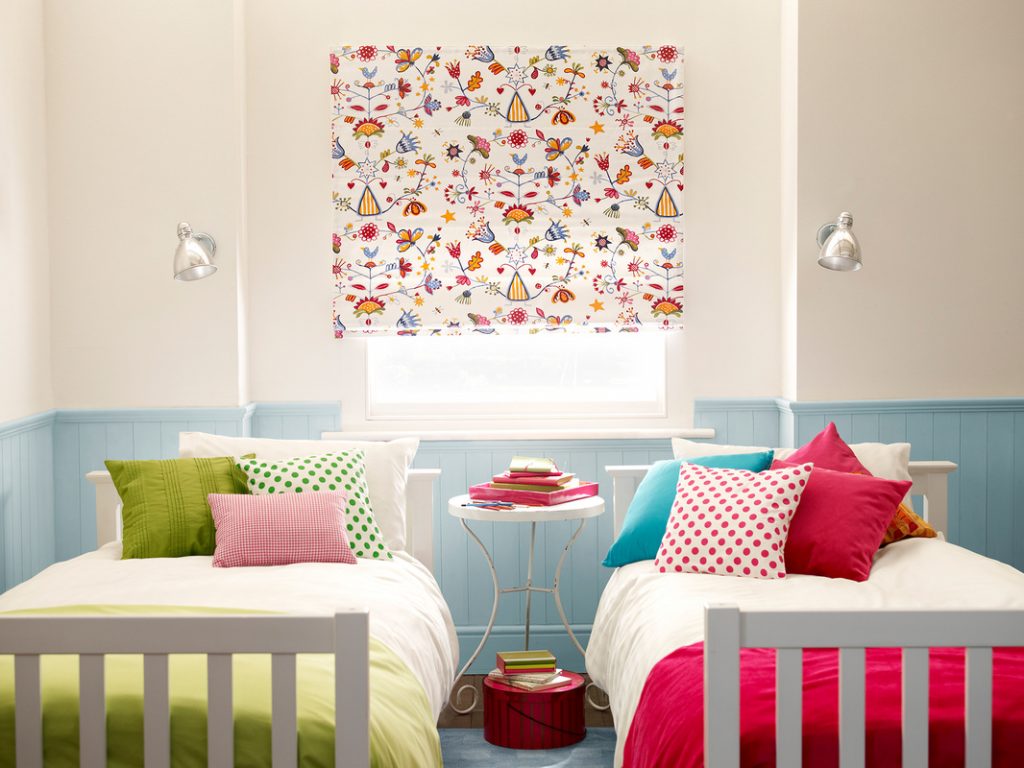 Conception de la chambre des enfants pour les petites filles