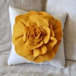 Dépliant blanc à la fleur d'oranger