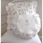 Blocs blancs avec des roses dans un cercle et un carré
