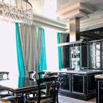 Cuisine noire dans un style moderne