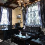 Mobilier noir à l'intérieur du siège