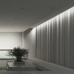 Cortinas en la sala de estar de estilo minimalista.