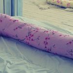 Un oreiller en forme de L n’est pas universel, mais très confortable à bien des égards.