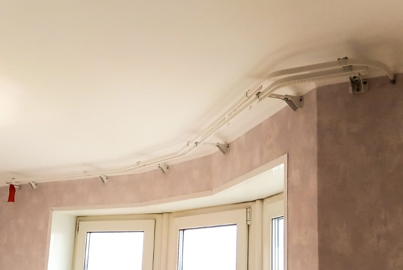 Aluminum cornice on the window in the bay window